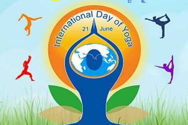 International Yogadag 2026, 108 solhilsner - inkl. saunagus&isbad